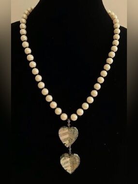RARE Signed Miriam Haskell Pearl Bead Necklace with Abalone Heart Pendants #1276